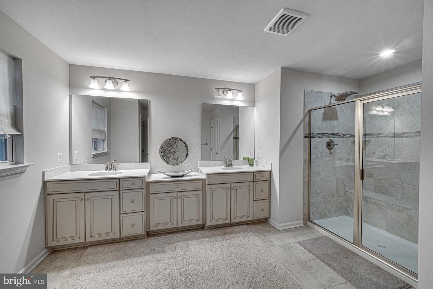 13511 Hebron Lane photo 18