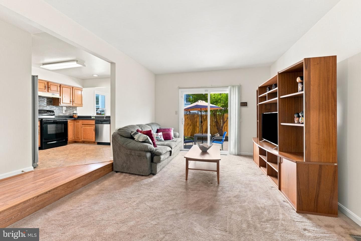 7606 Lexington Avenue photo 19