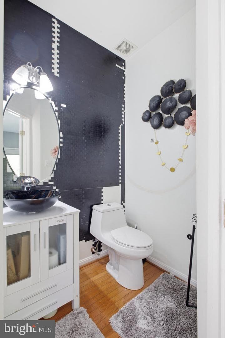 12419 Dorsey Lane photo 23