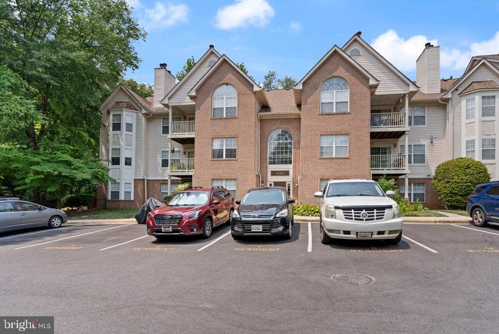 9720 Lake Pointe Court #204 photo 1