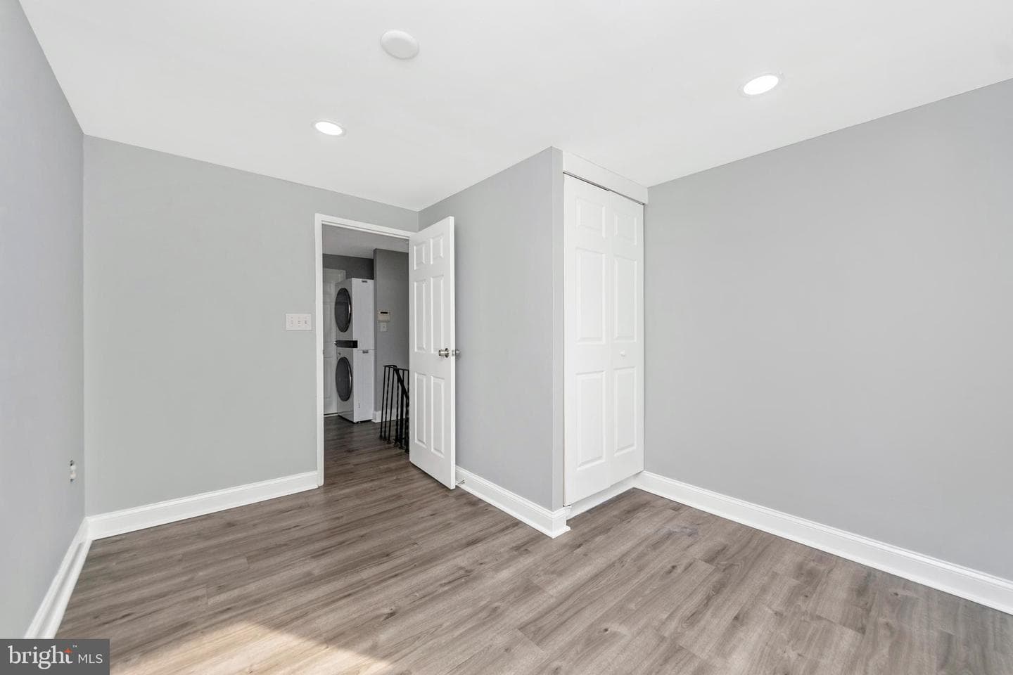 7702 Burnside Road photo 35