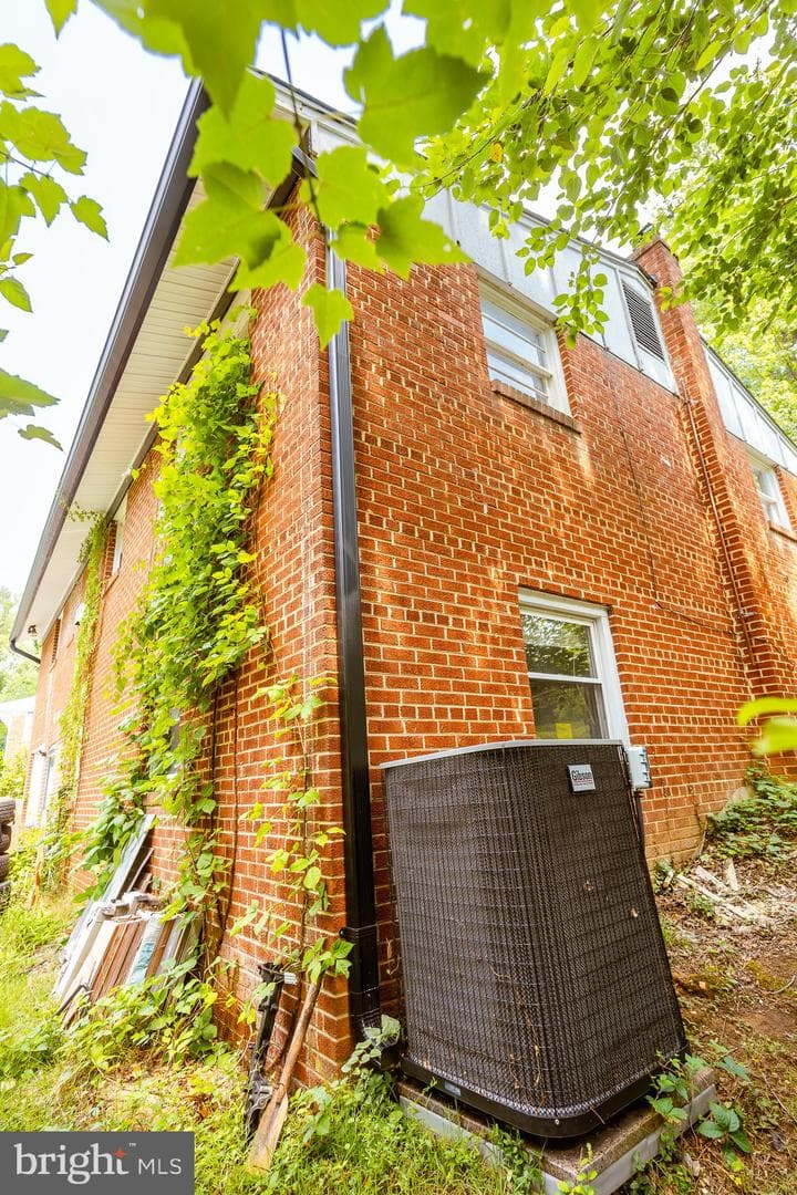 4413 Lakeview Drive photo 9