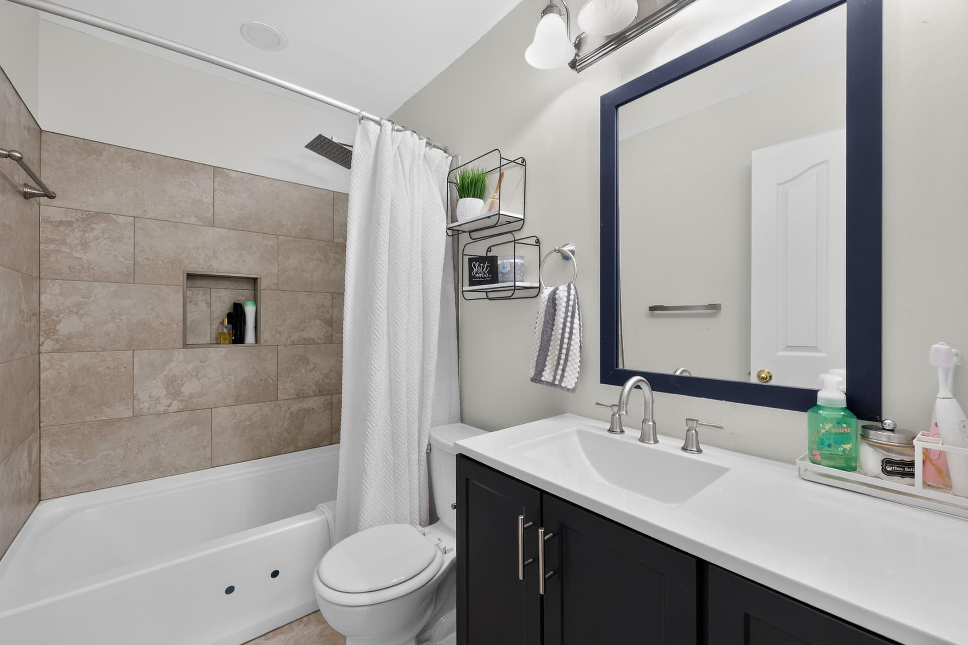 7420 Quixote Court photo 16