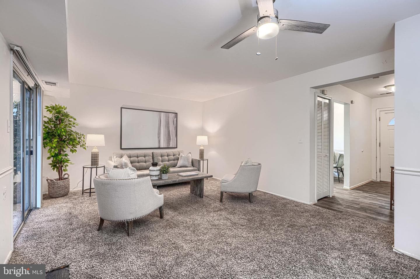 2266 Prince Of Wales Court photo 8