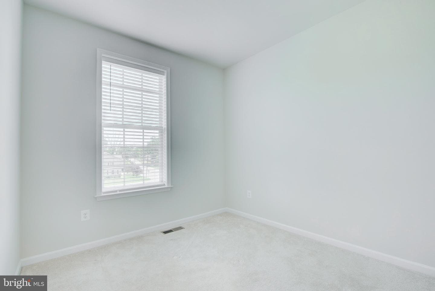 2666 Sierra Nevada Avenue photo 35