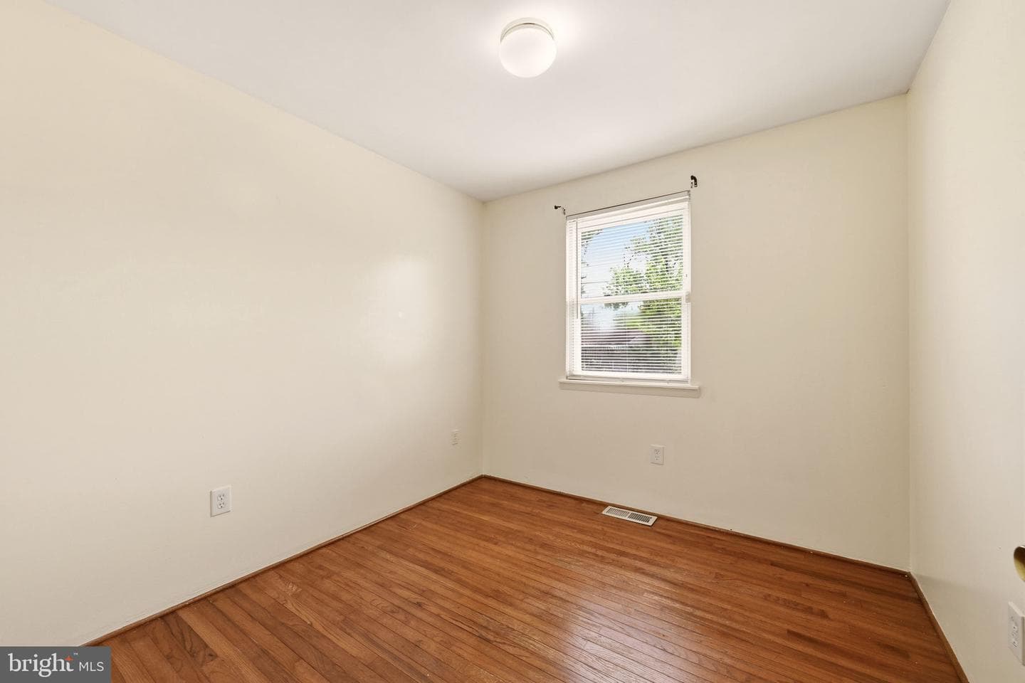 5122 Navahoe Street photo 18