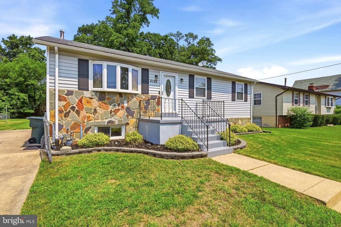 5122 Navahoe Street photo 2