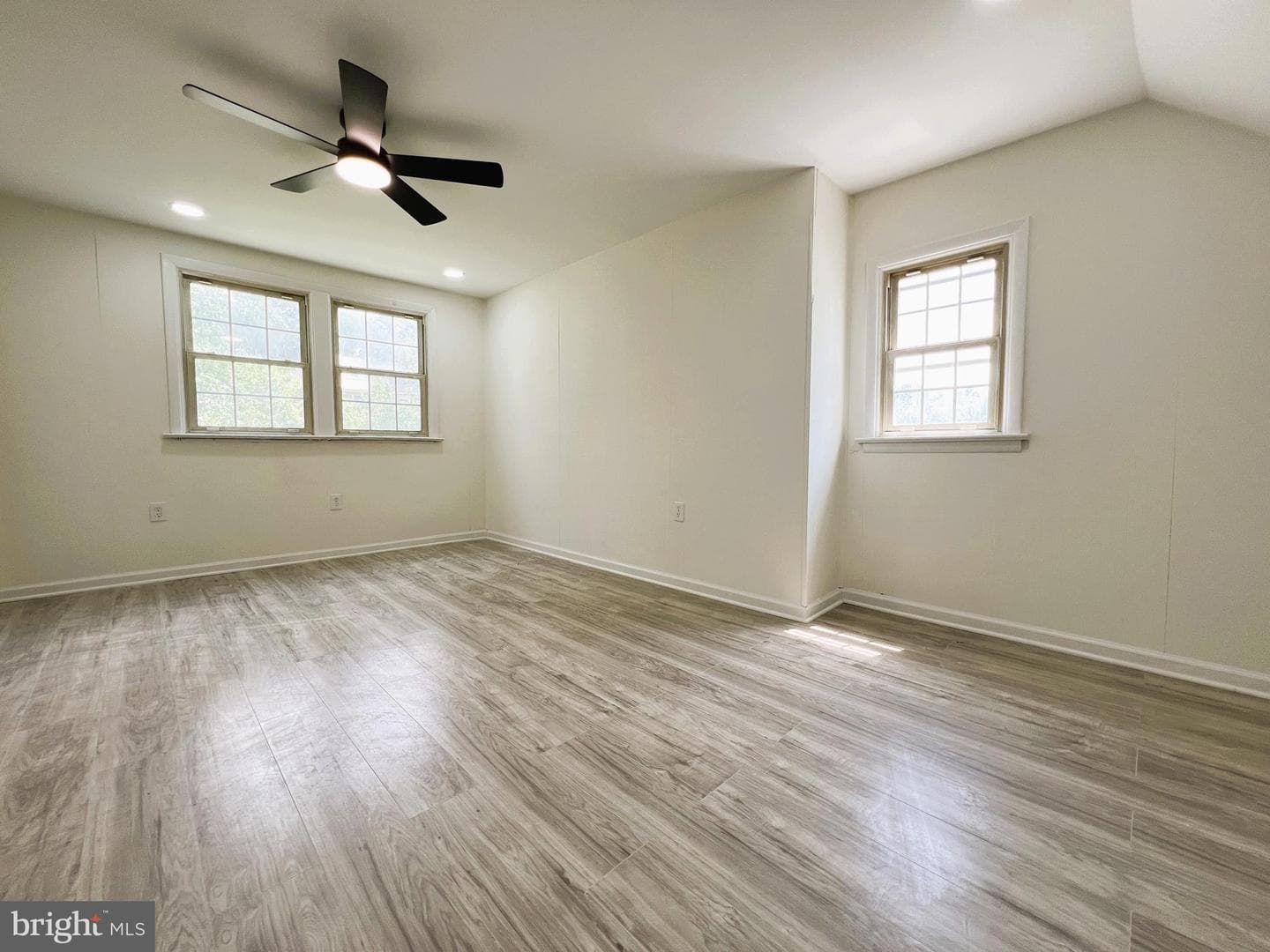 5007 56th Avenue photo 23
