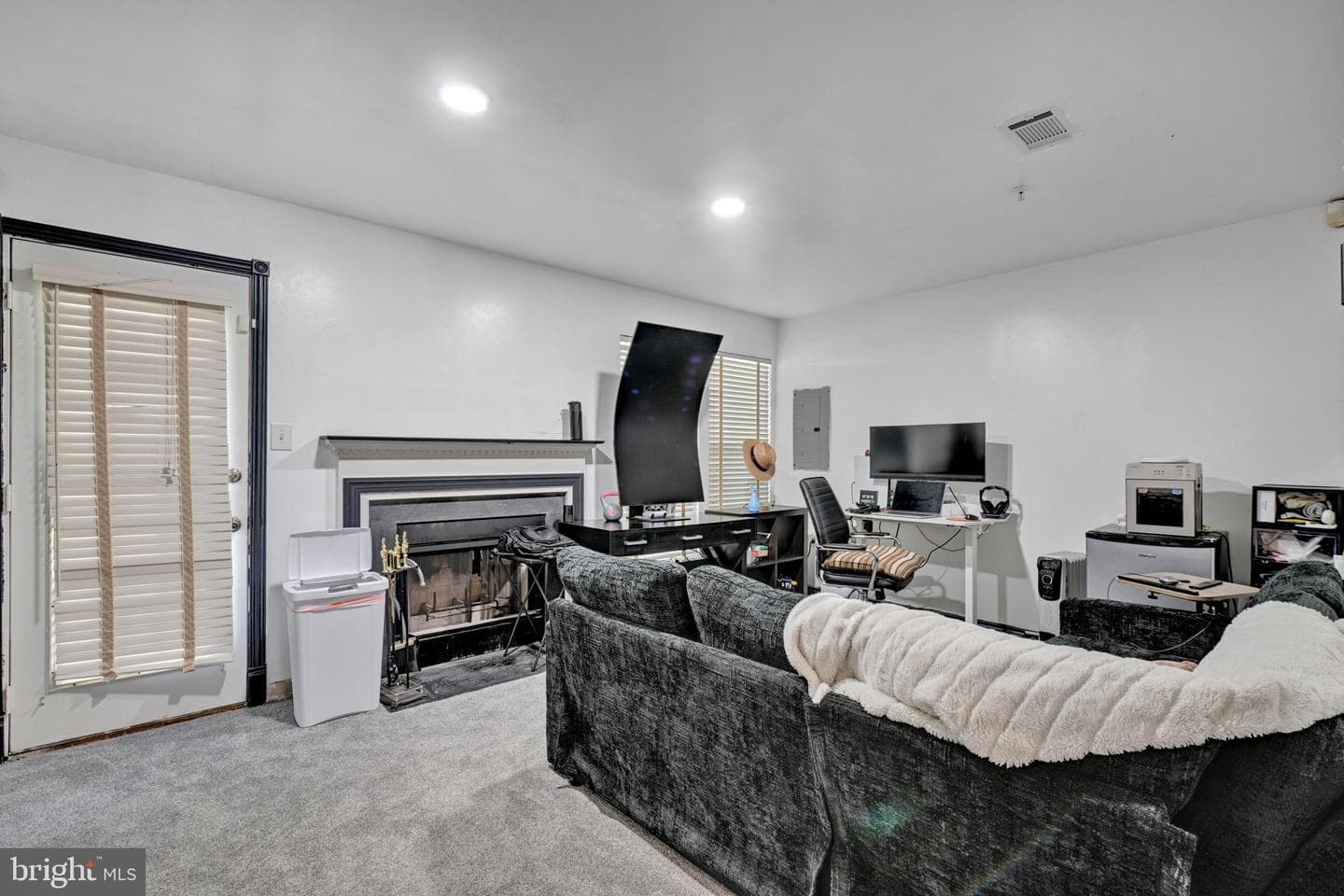 4446 Swindon Terrace photo 29