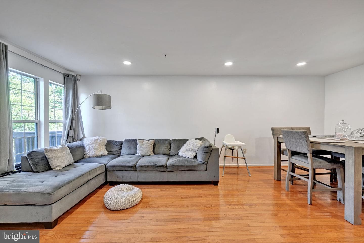 4446 Swindon Terrace photo 8
