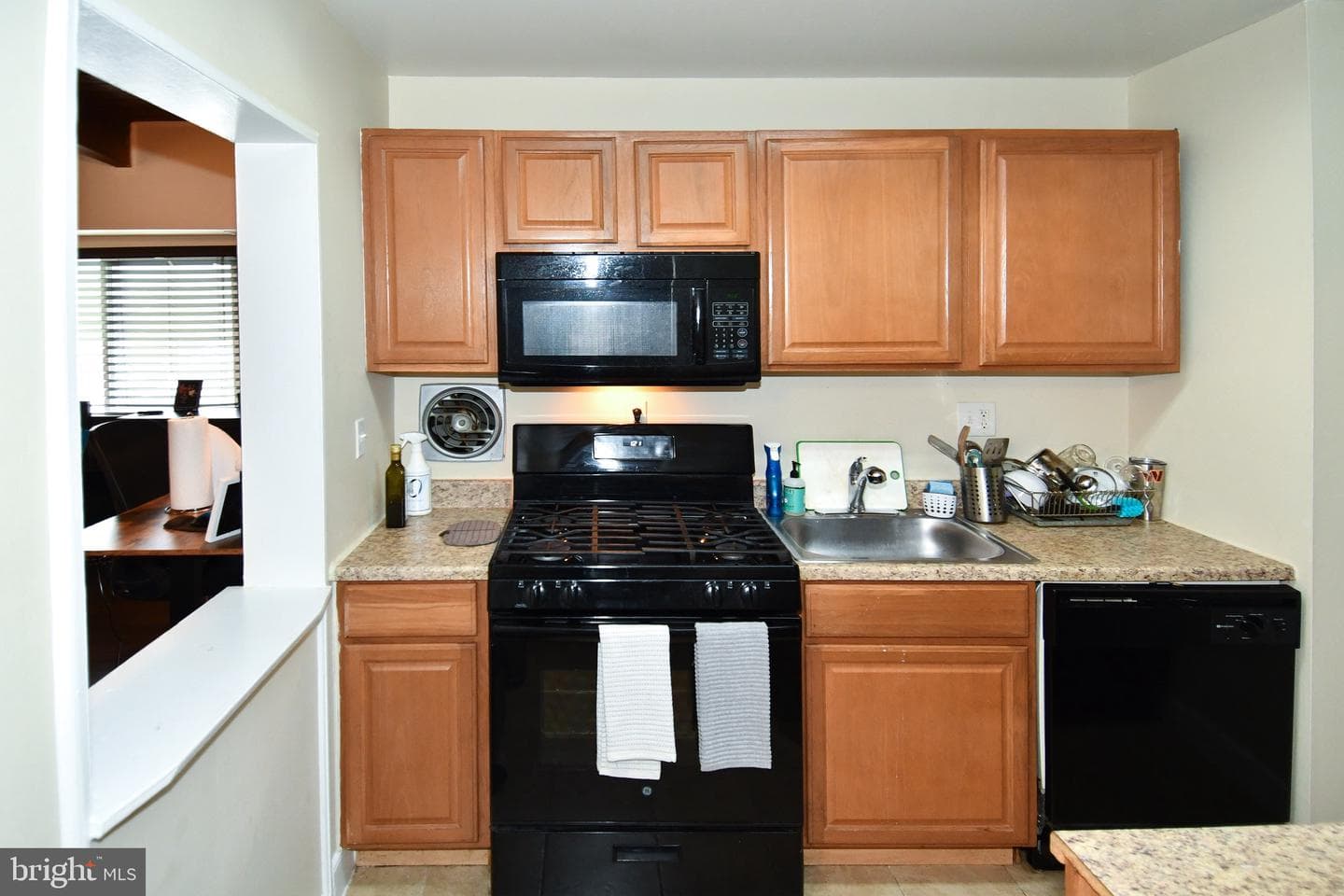 7521 Riverdale #1983 photo 12