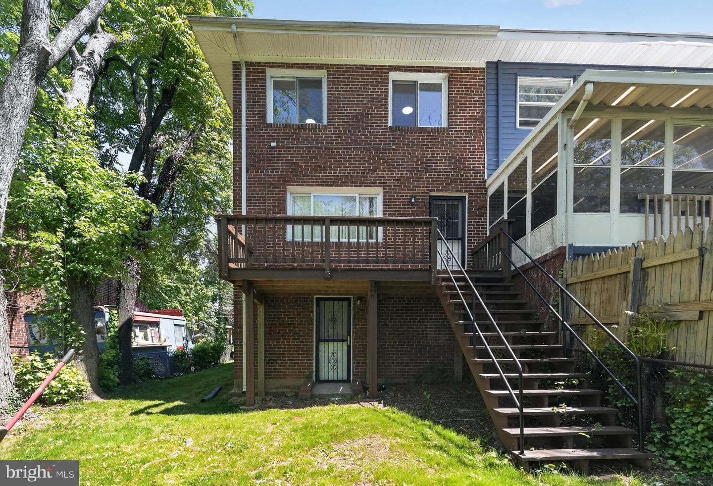 5315 Leverett Street photo 23