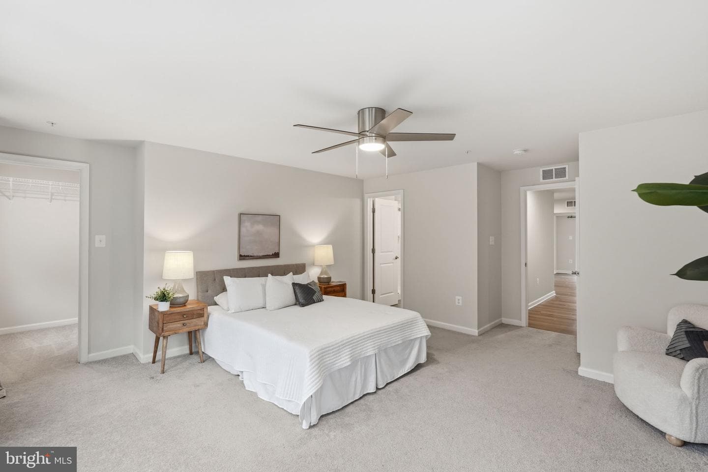 10501 John Glenn Street photo 15