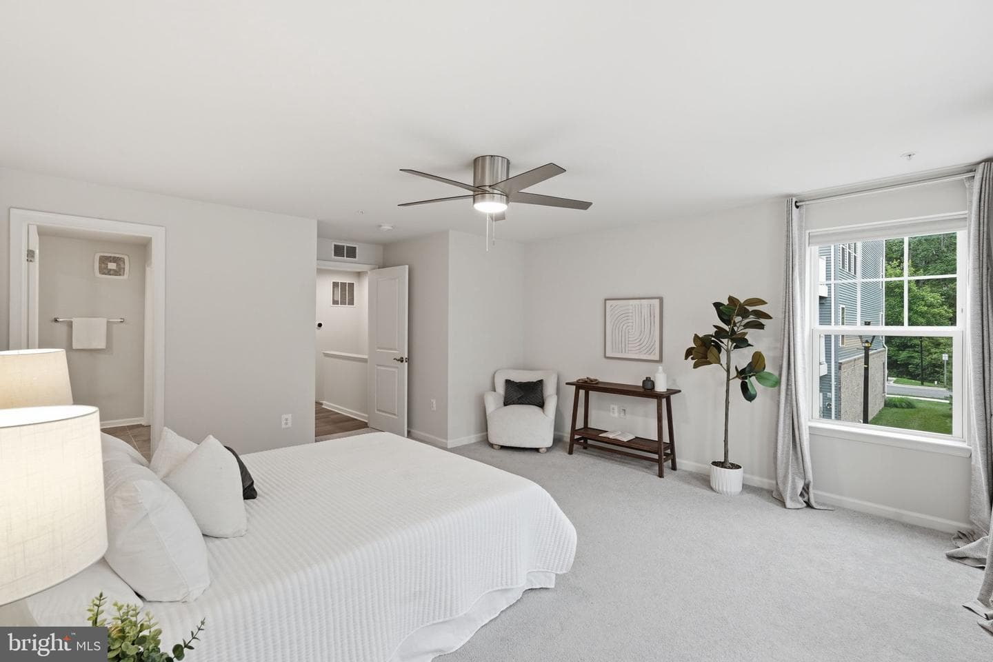 10501 John Glenn Street photo 16