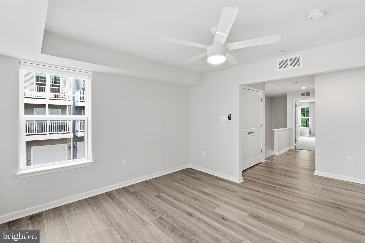 10501 John Glenn Street photo 24