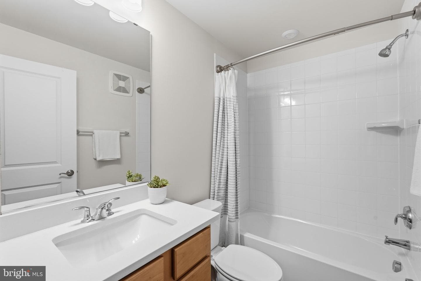 10501 John Glenn Street photo 26