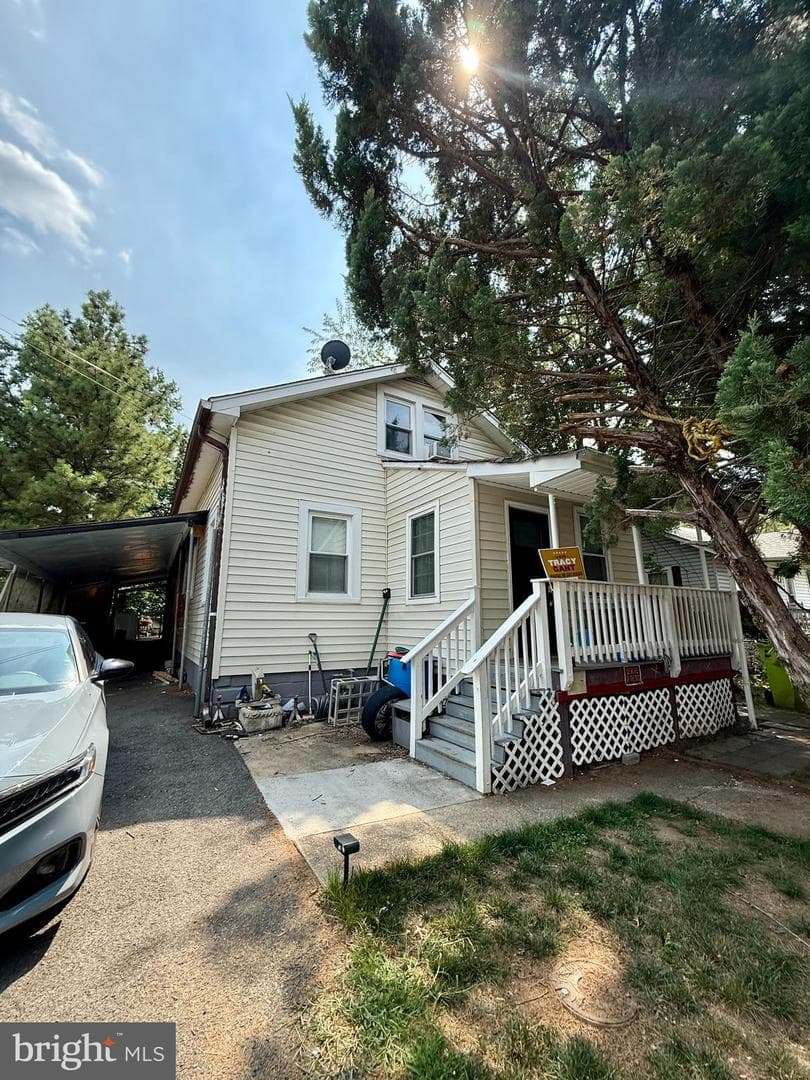 5103 Crittenden Street photo 3