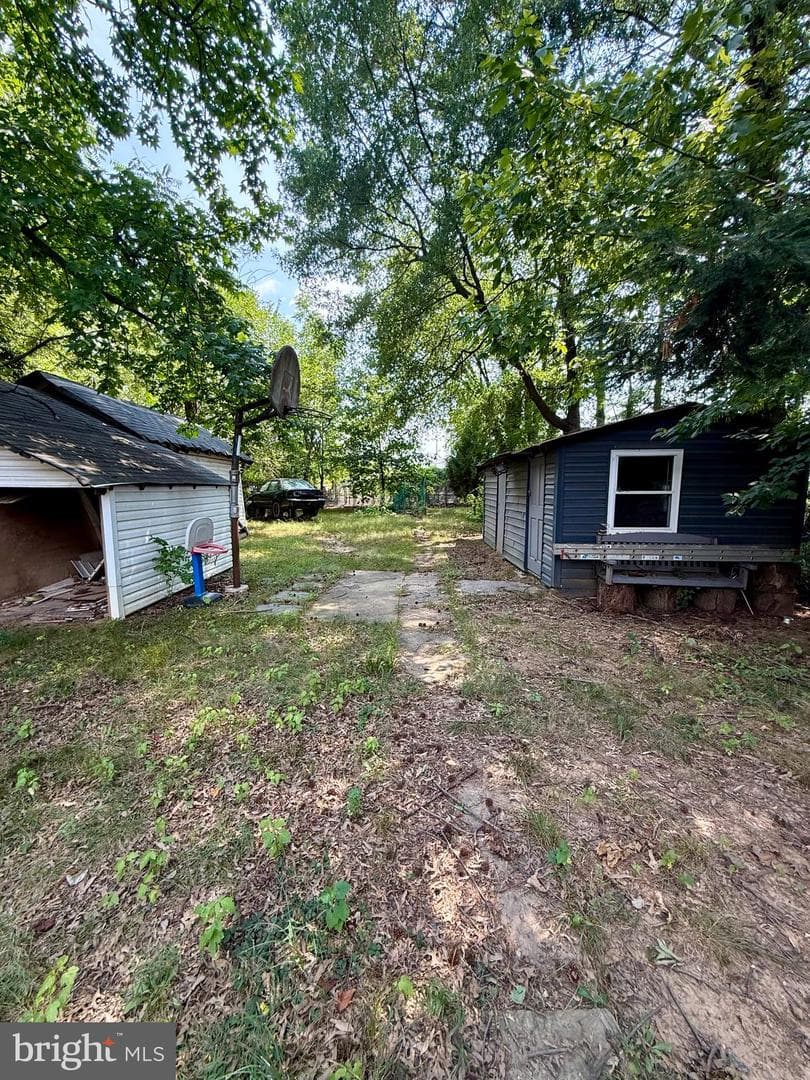 5103 Crittenden Street photo 7
