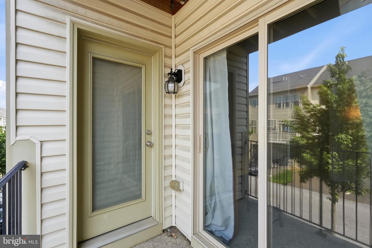 9407 Geaton Park Place photo 23