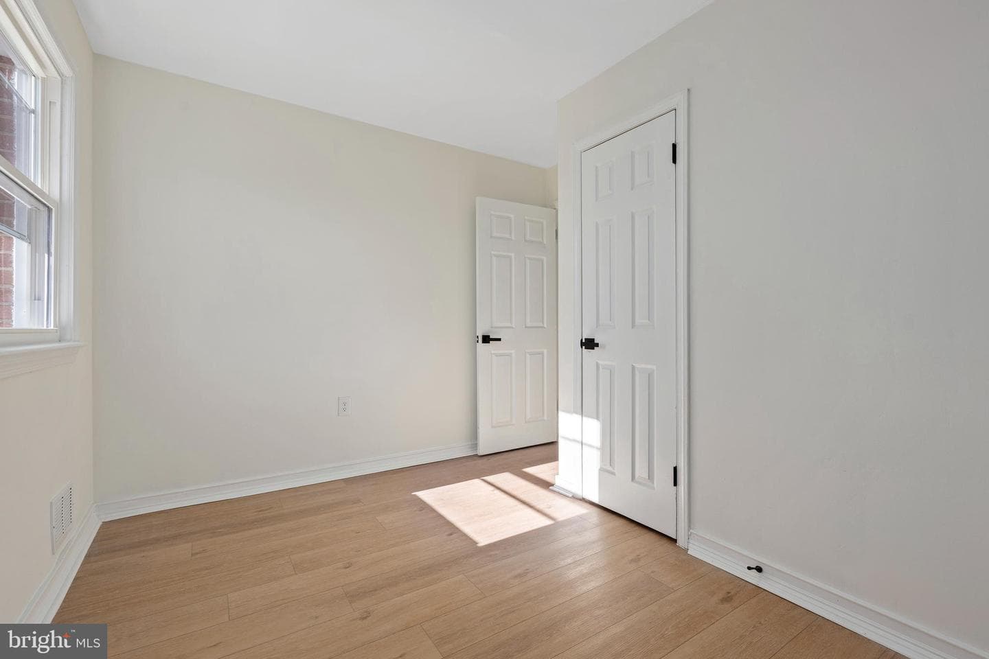 5438 Odell Road photo 23