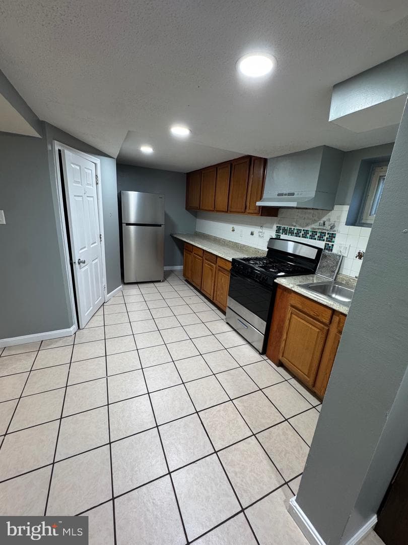 6902 Vallery Street photo 20