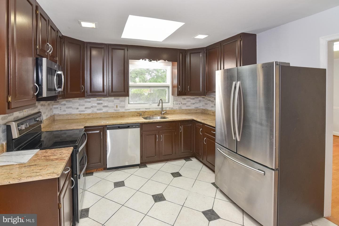 4302 Yates Road photo 9