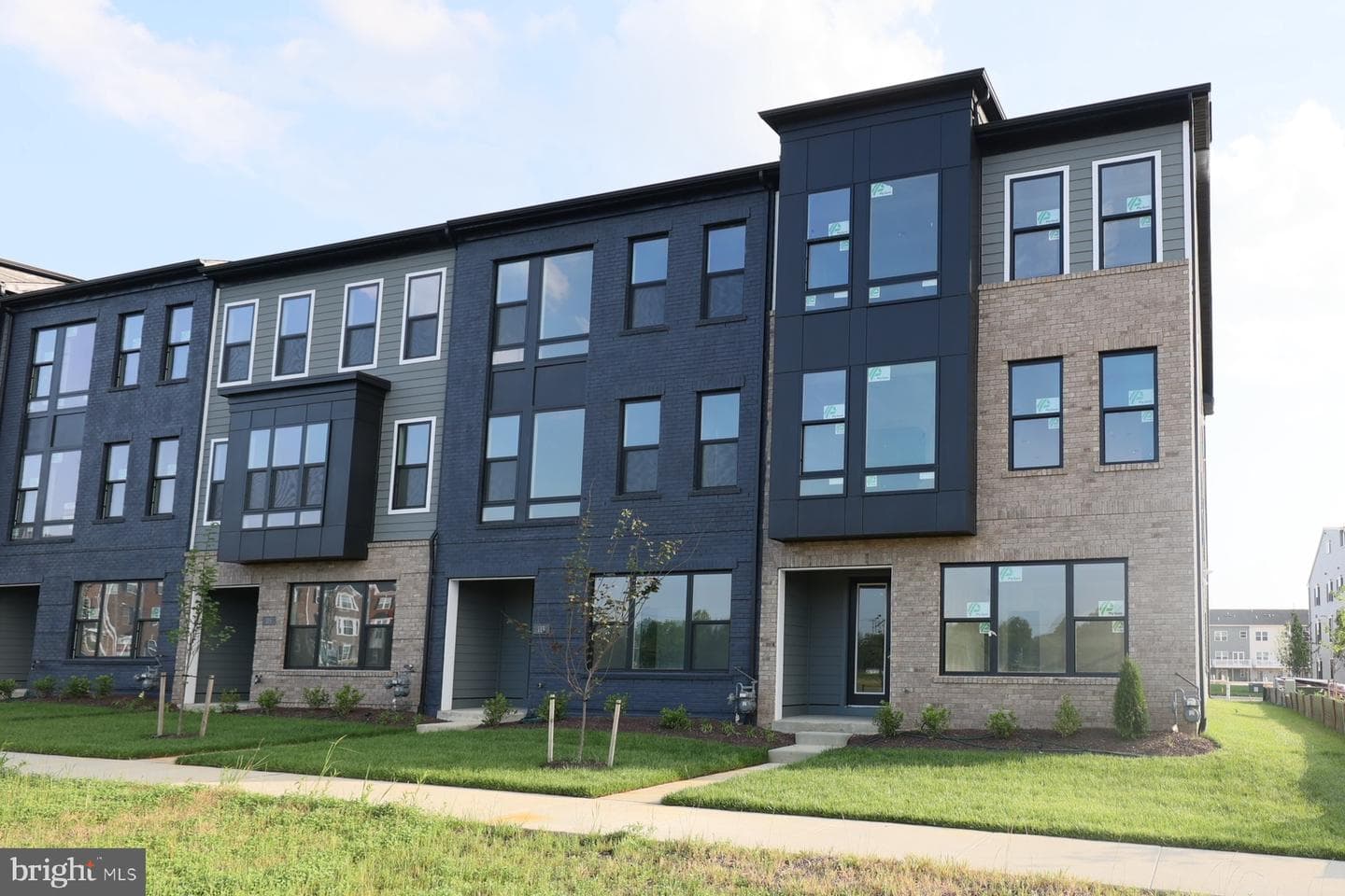 111 Summit Point Boulevard #20-J, Bowie
