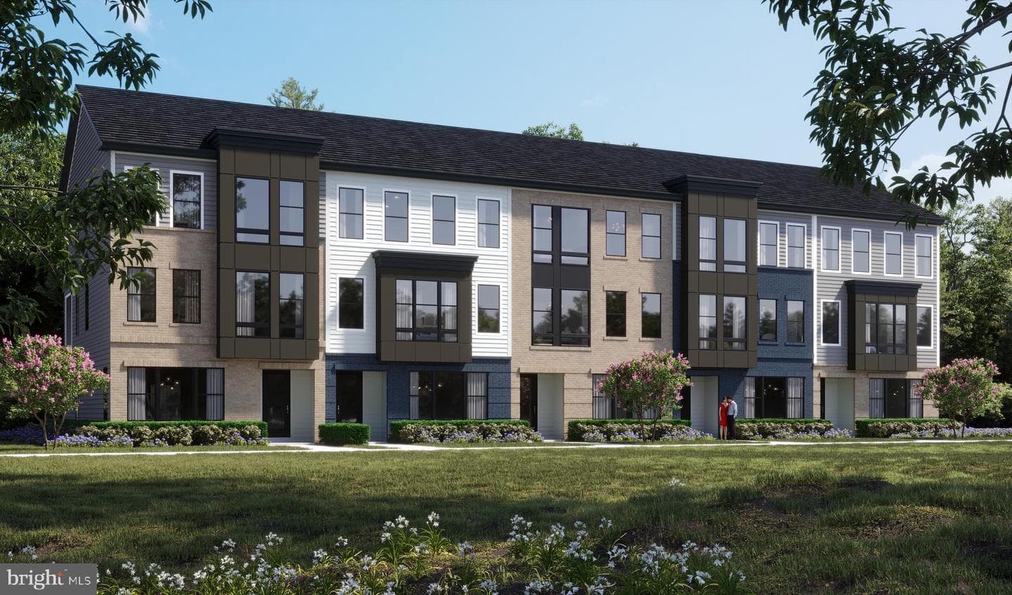 111 Summit Point Boulevard #20-J, Bowie