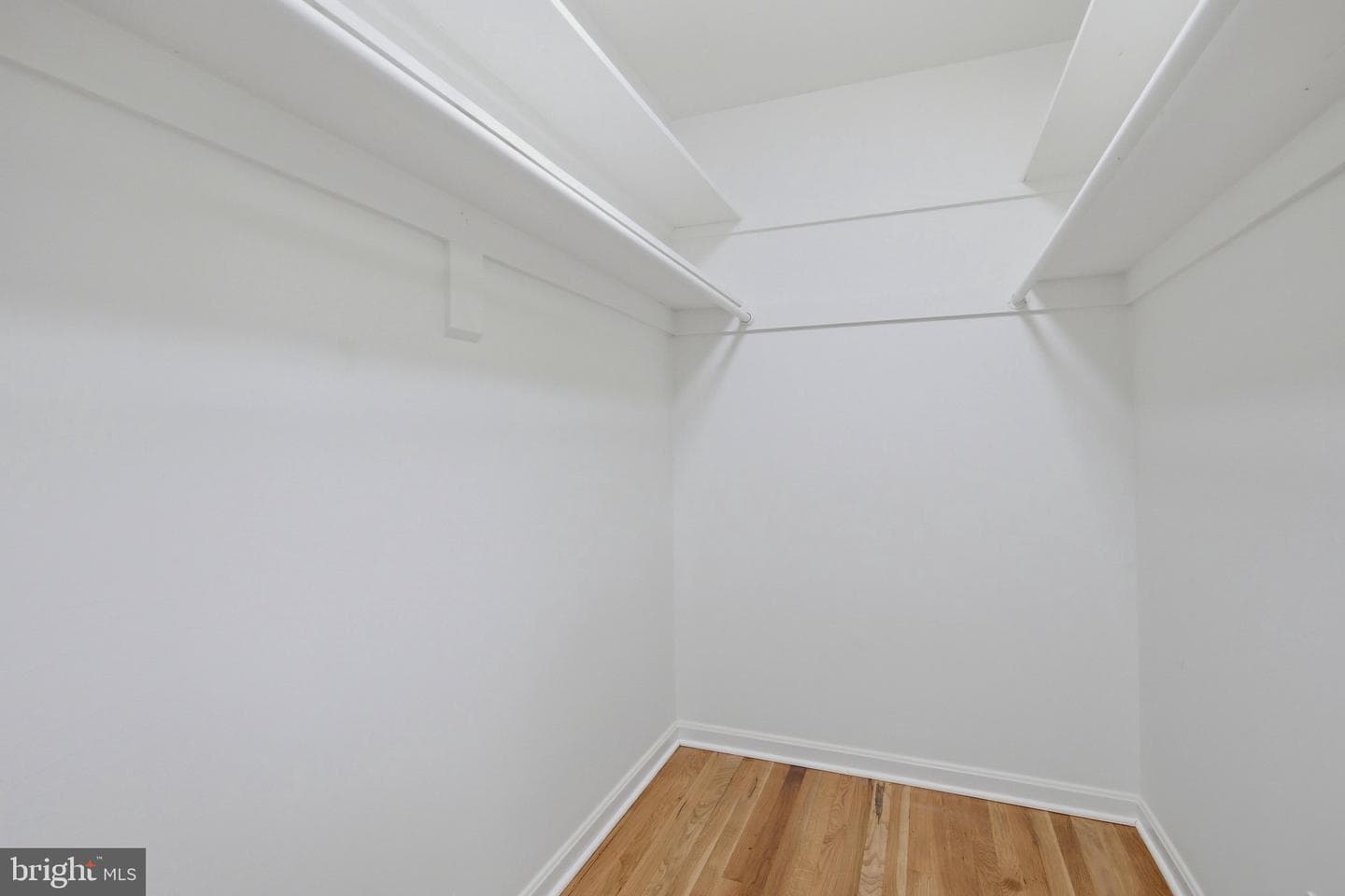 408 E Tantallon Drive photo 23