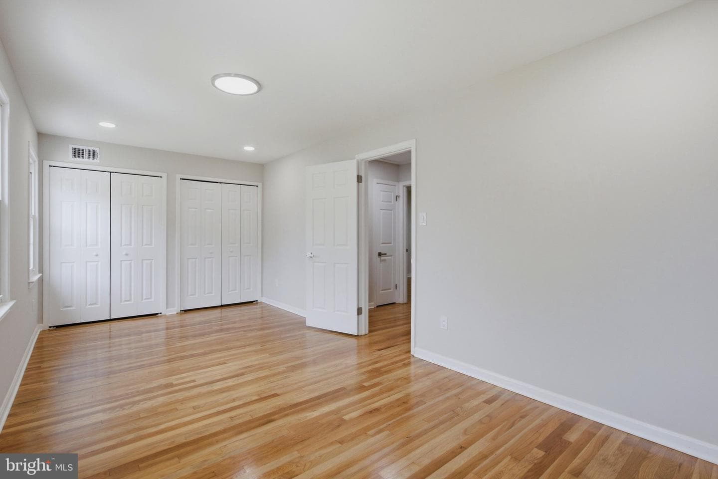 408 E Tantallon Drive photo 25