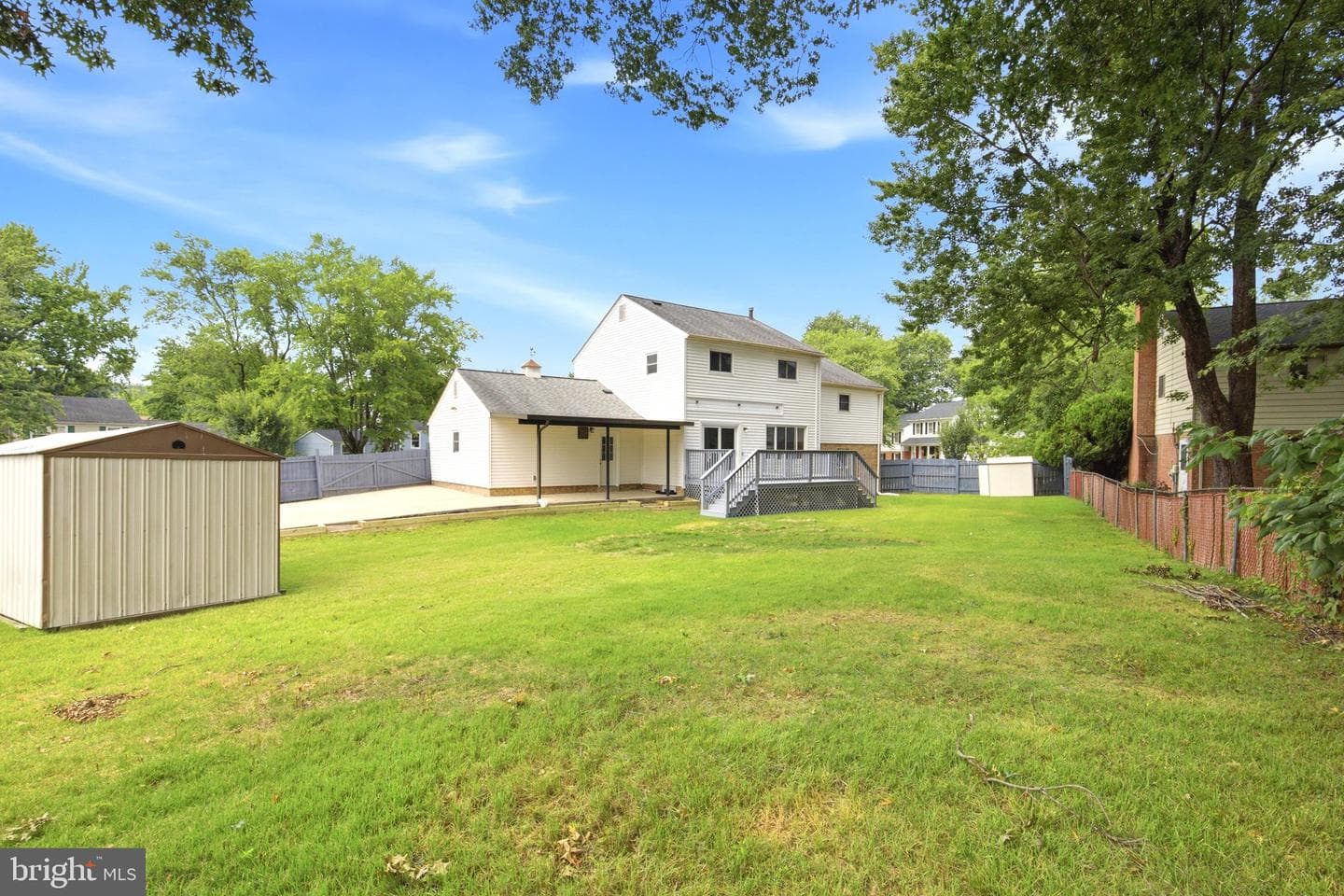 408 E Tantallon Drive photo 32