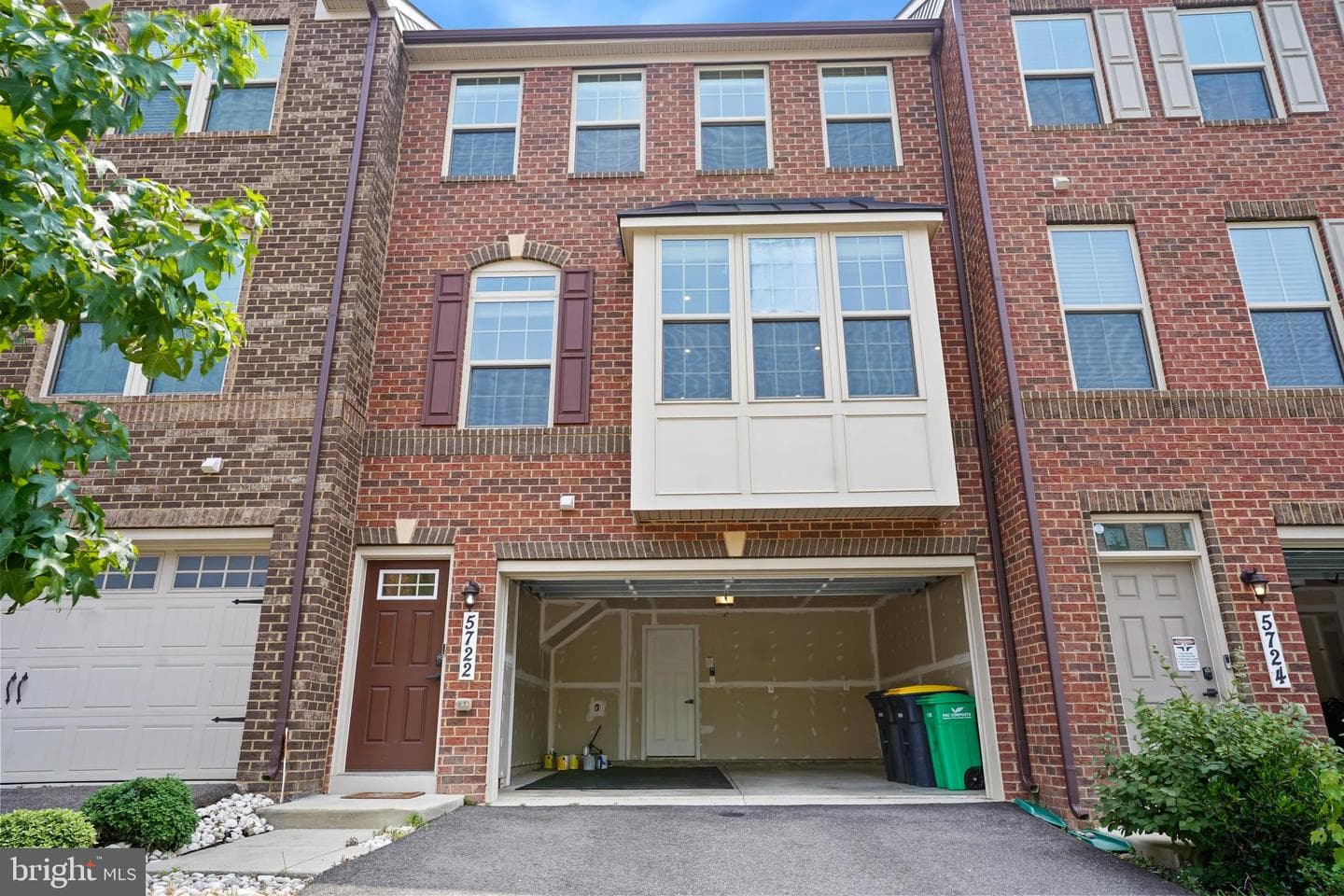 5722 Richmanor Terrace photo 2