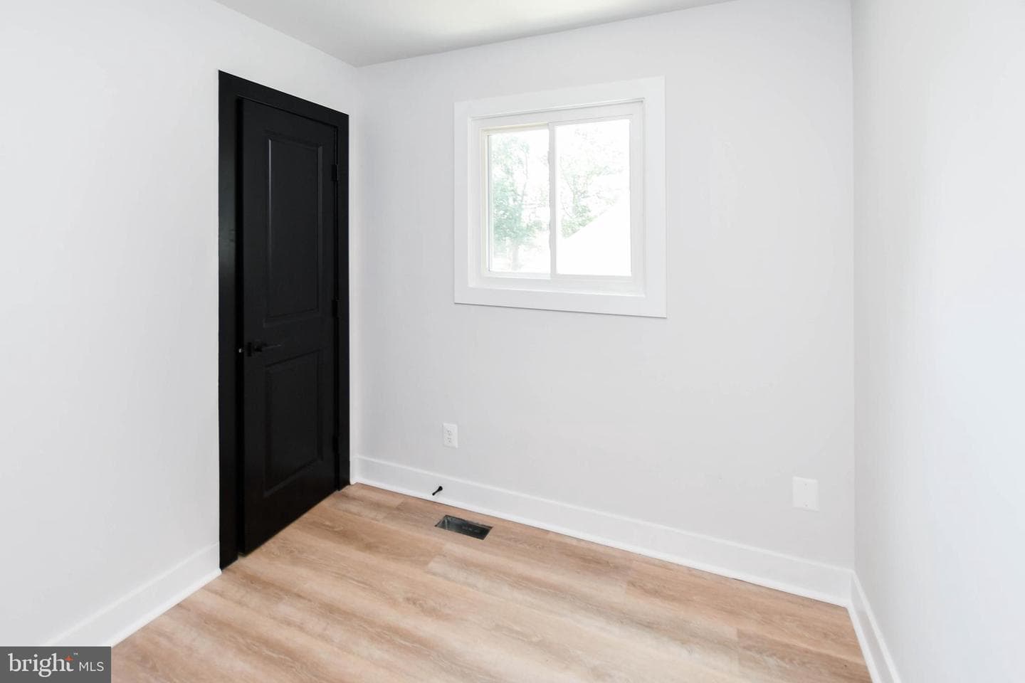 1517 Colony Road photo 17
