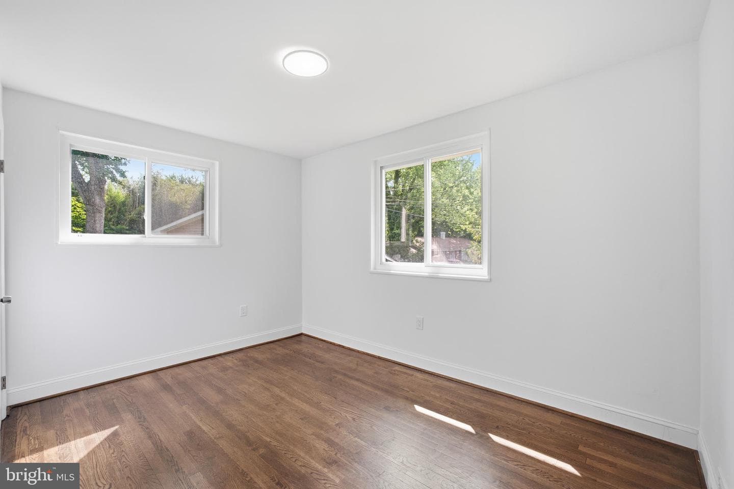7410 Baylor Avenue photo 21
