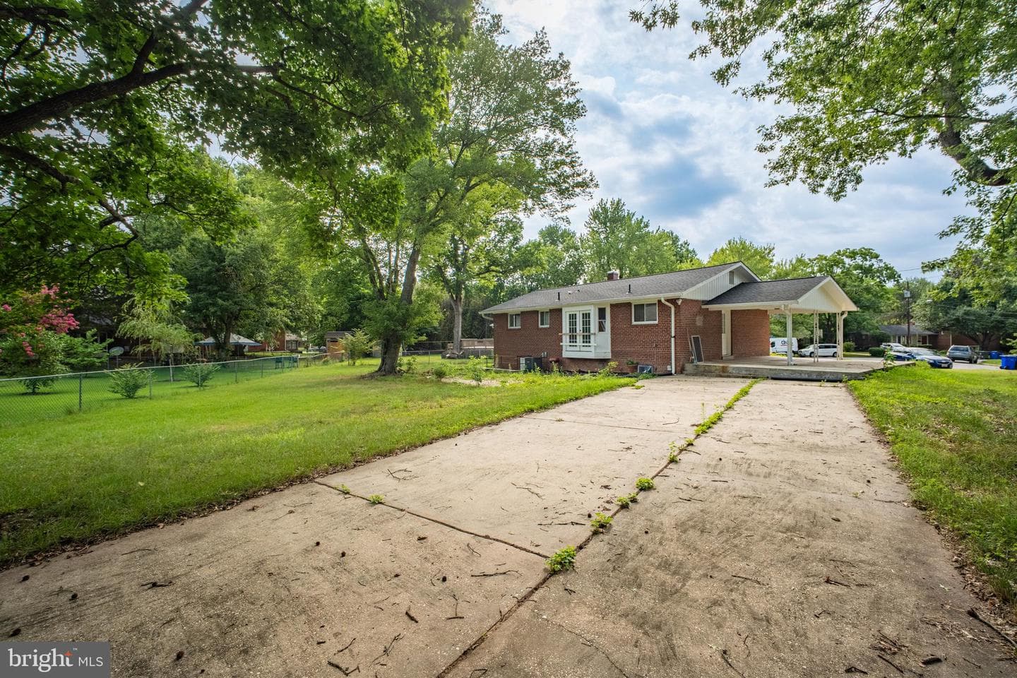 7410 Baylor Avenue photo 35