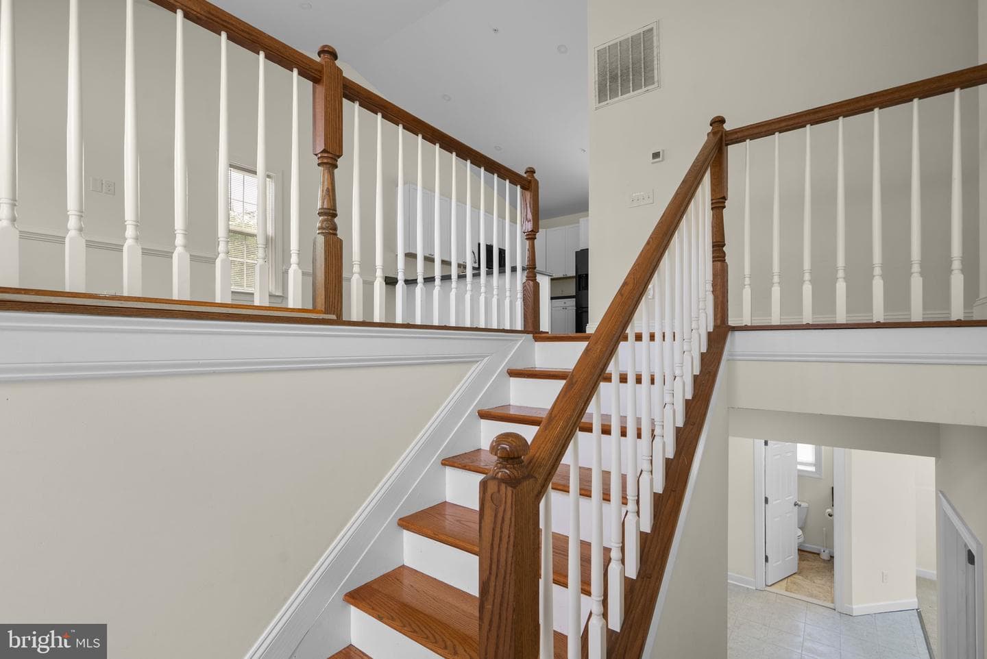 5405 Auth Road photo 3