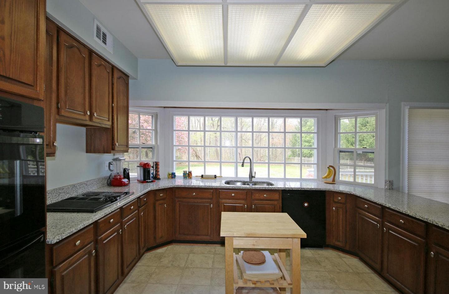 4708 Silverbrook Way photo 4