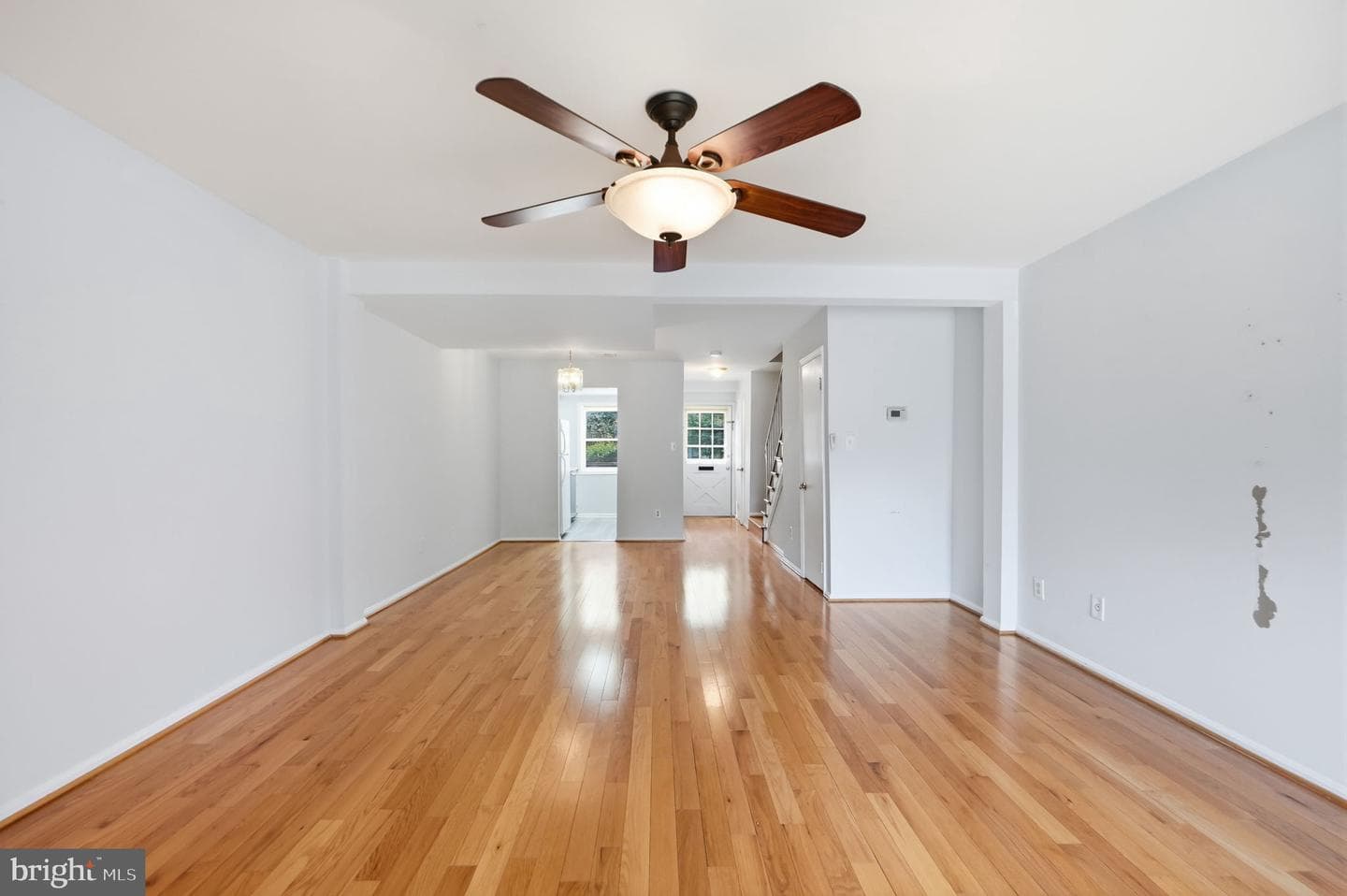 8026 Lakecrest Drive photo 7