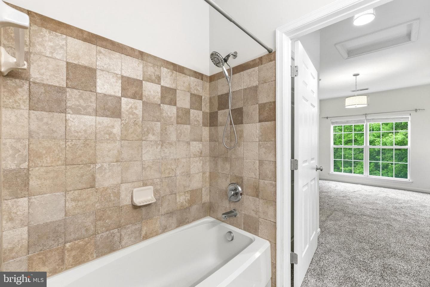 15612 Everglade Lane #404 photo 34