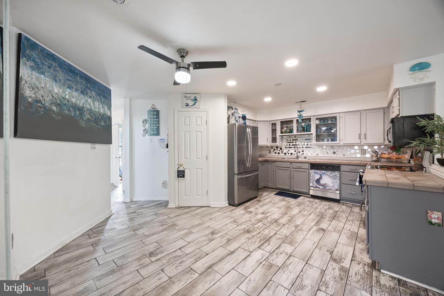 6211 Gilbralter Lane photo 7