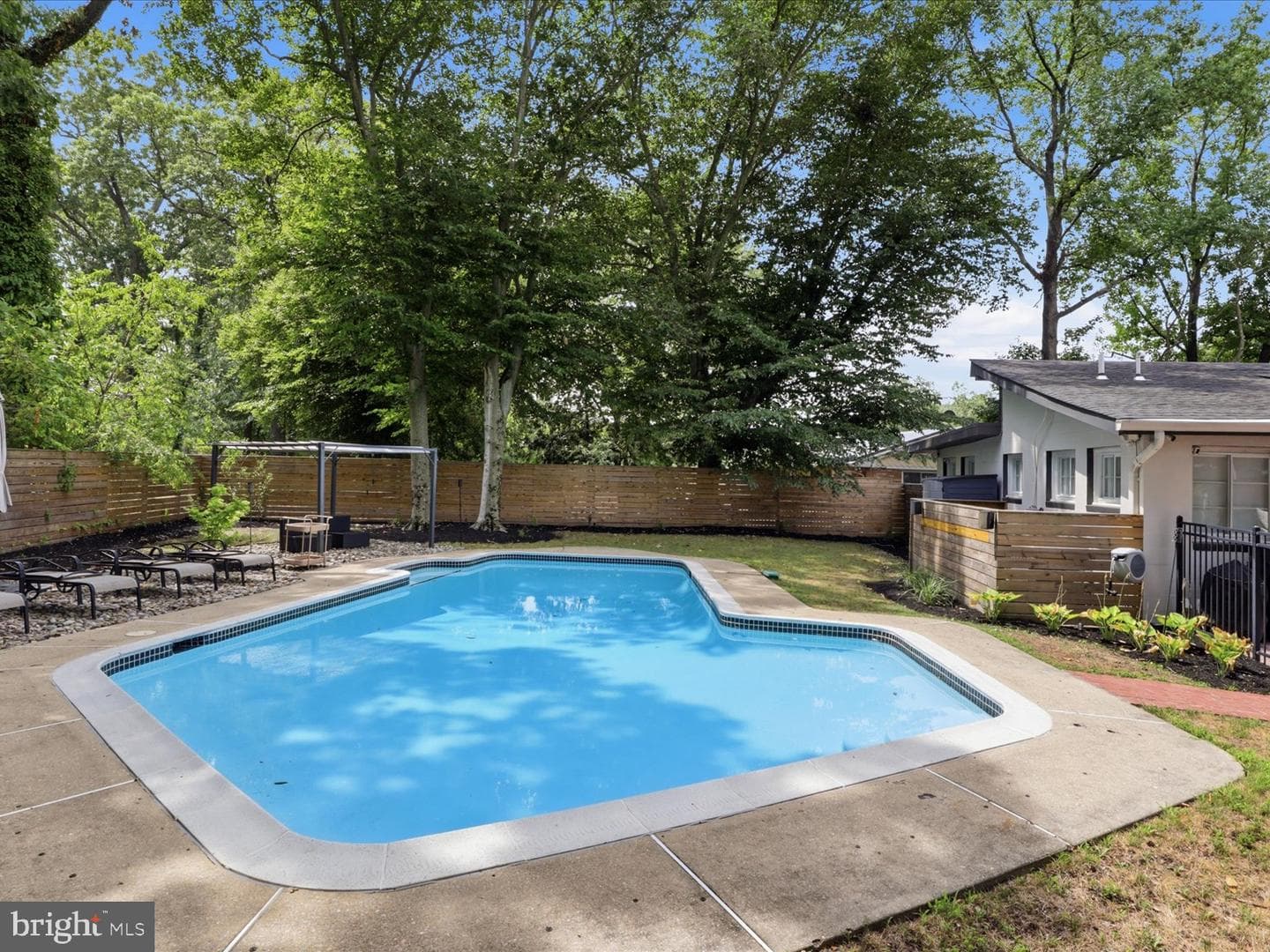 6410 Bushey Drive photo 63