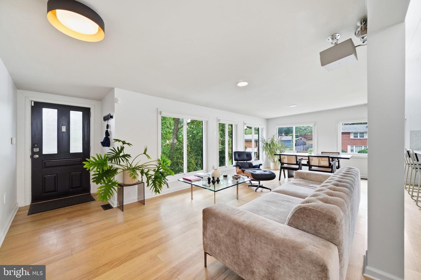 6410 Bushey Drive photo 8