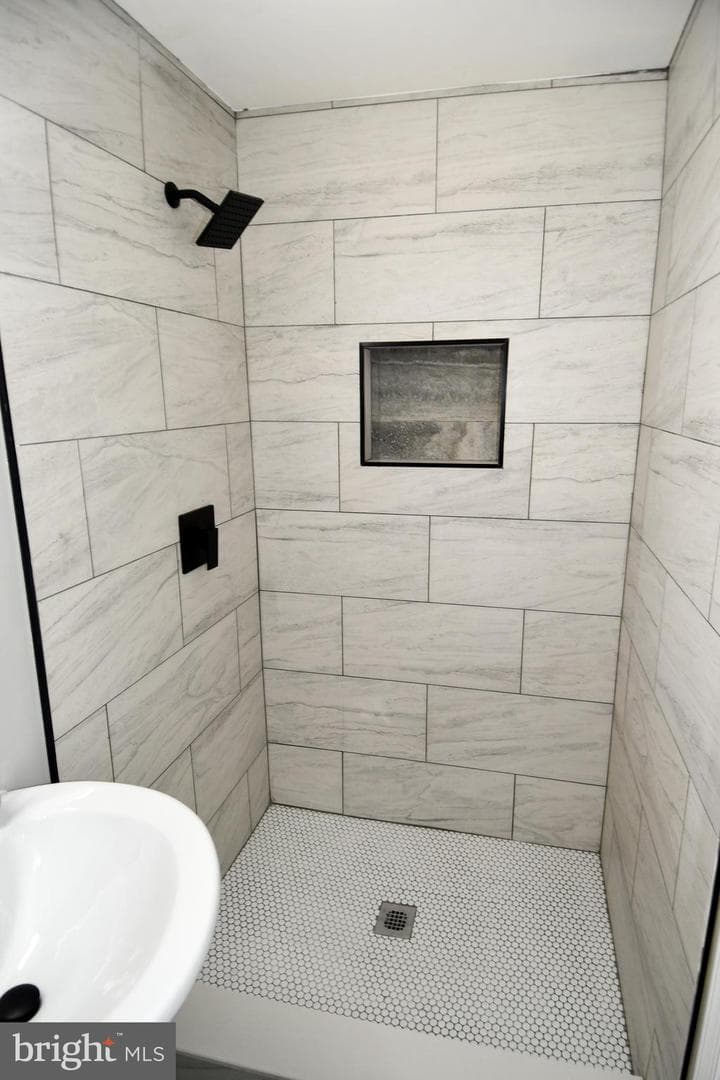 1210 Lindsay Road photo 39