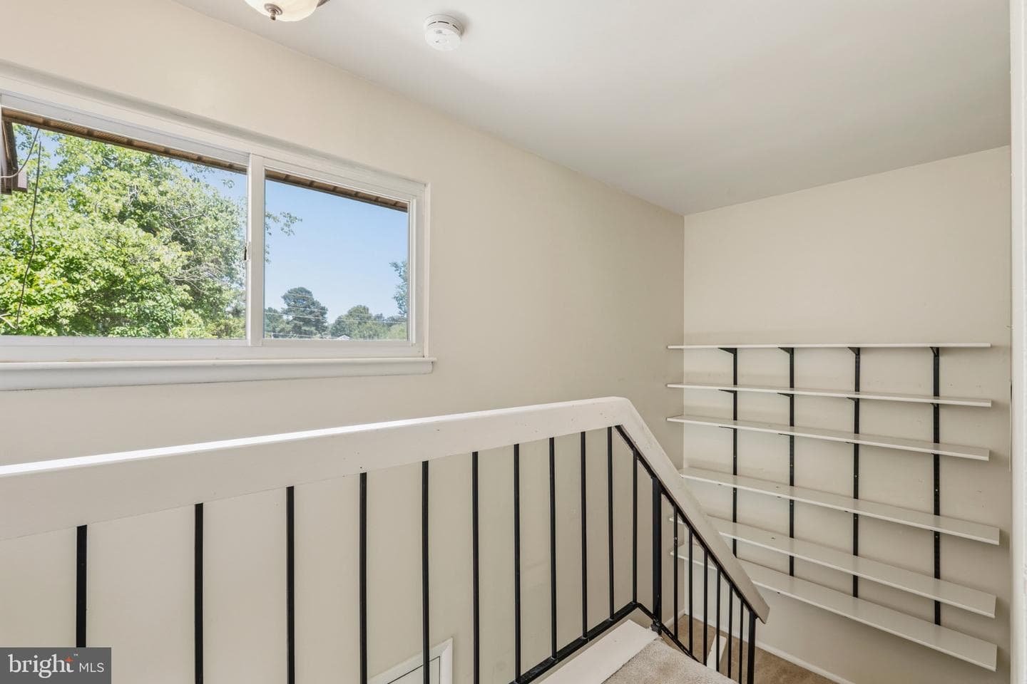 1706 Pomona Place photo 18
