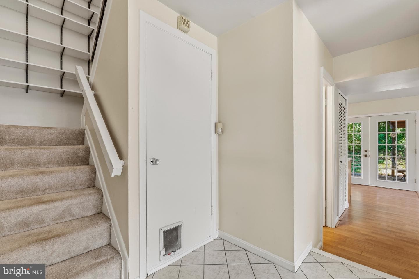 1706 Pomona Place photo 5
