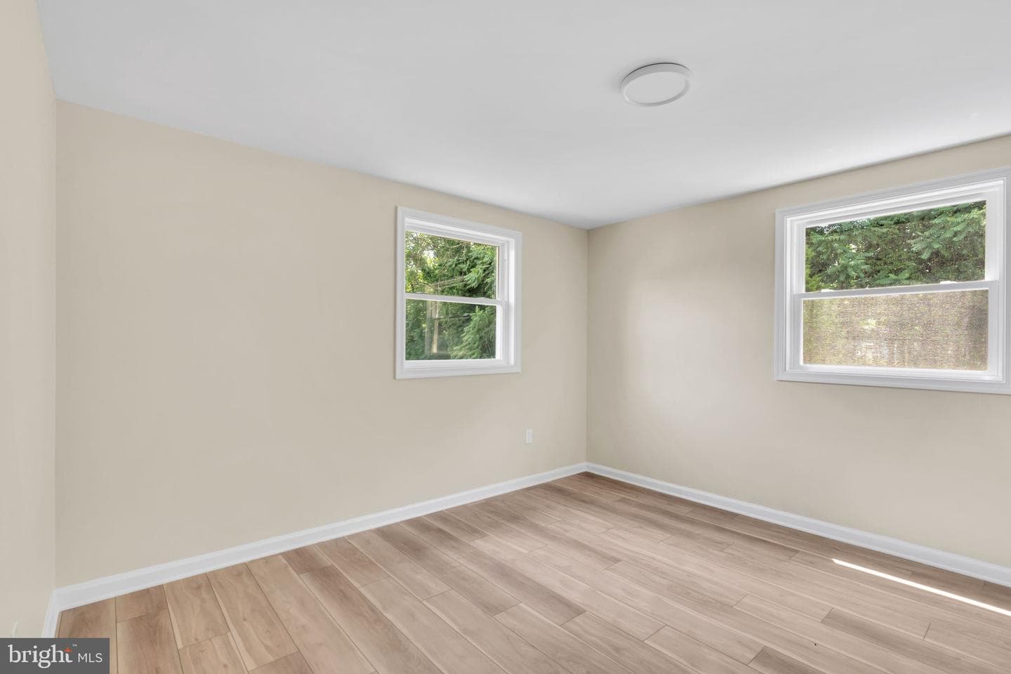 7536 Abbington Drive photo 27