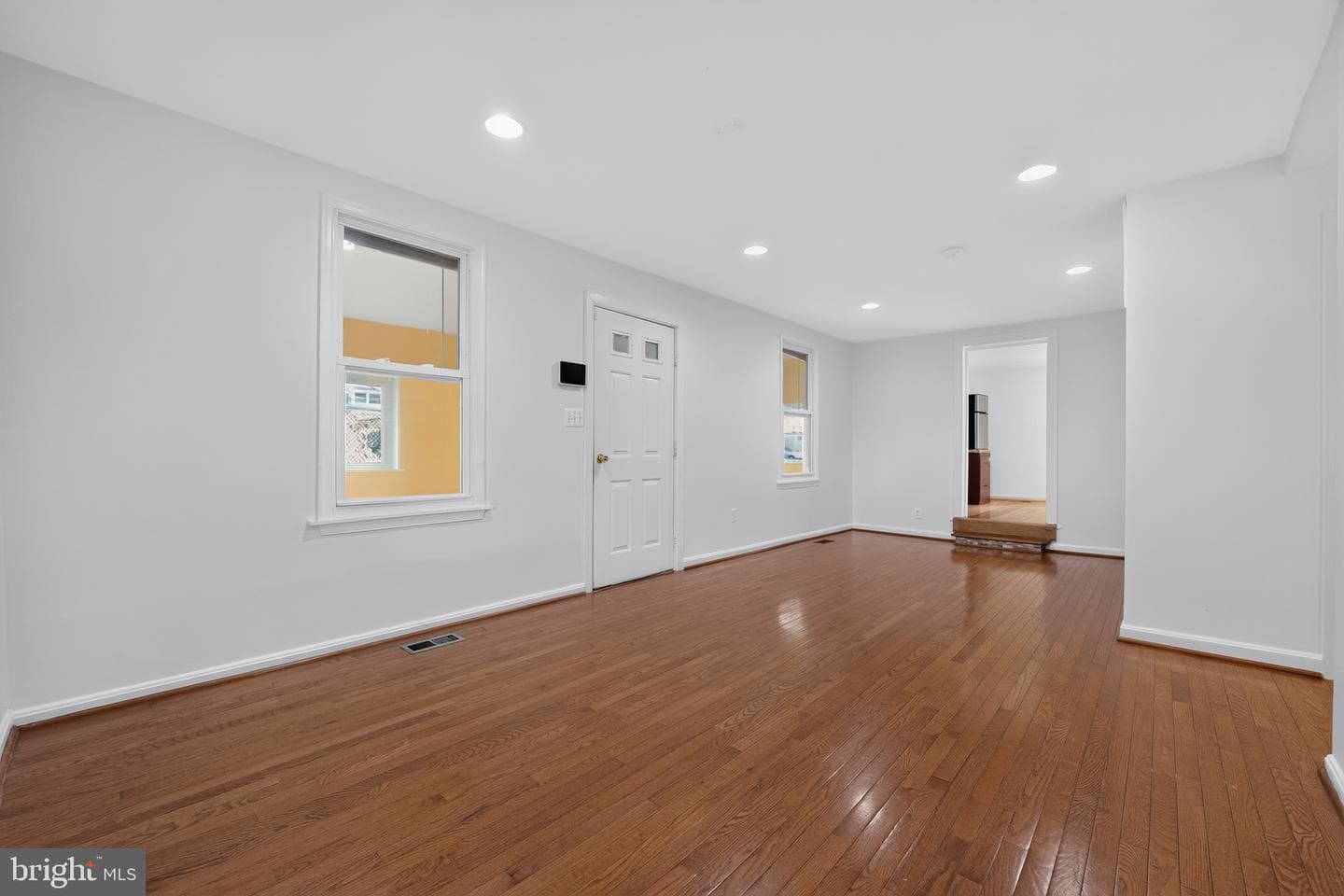 1113 Jansen Avenue photo 13