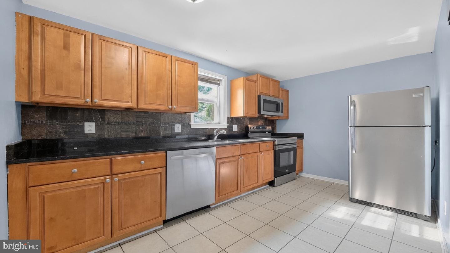 1113 Jansen Avenue photo 17