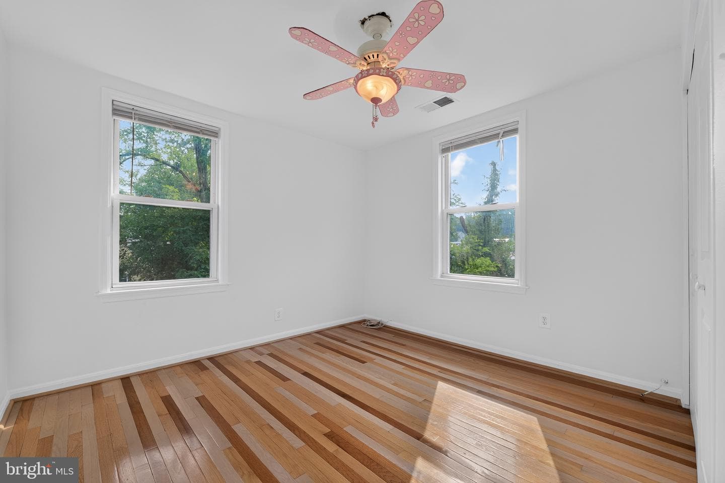1113 Jansen Avenue photo 34