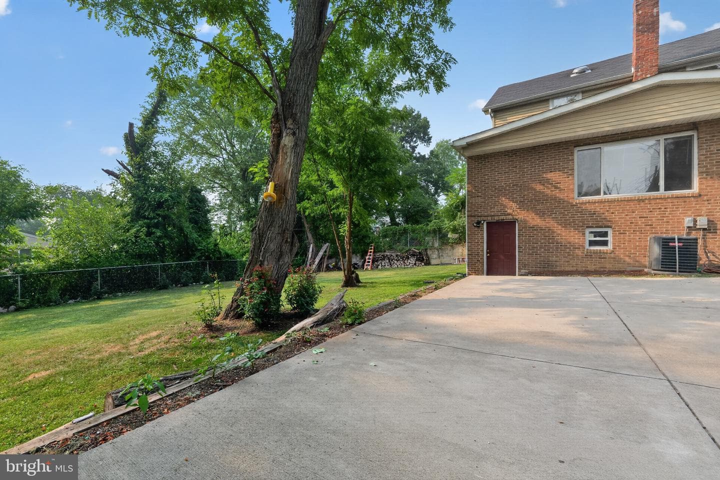1113 Jansen Avenue photo 5